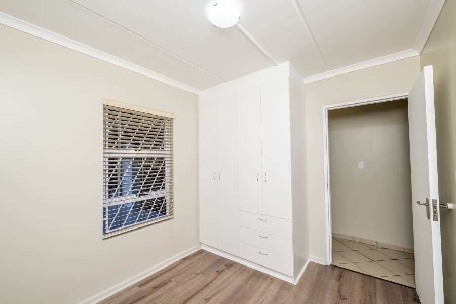 2 Bedroom Property for Sale in Buh Rein Estate Western Cape